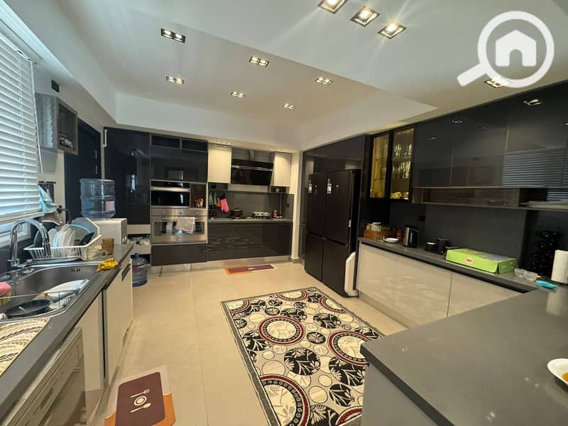 15 591759685_122304276890228254_3522389468354102729_n. jpg