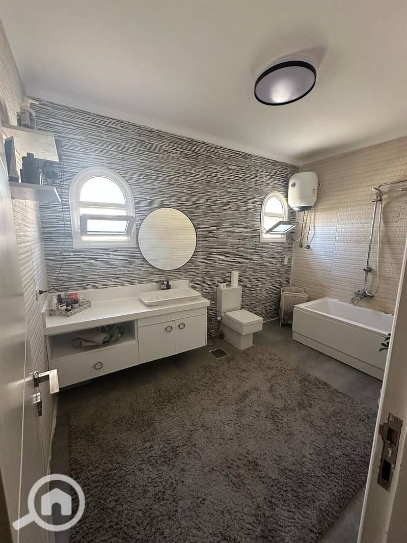 31 c6e962a5-9eaa-4cbb-b107-bd05fe7366c7. jpeg