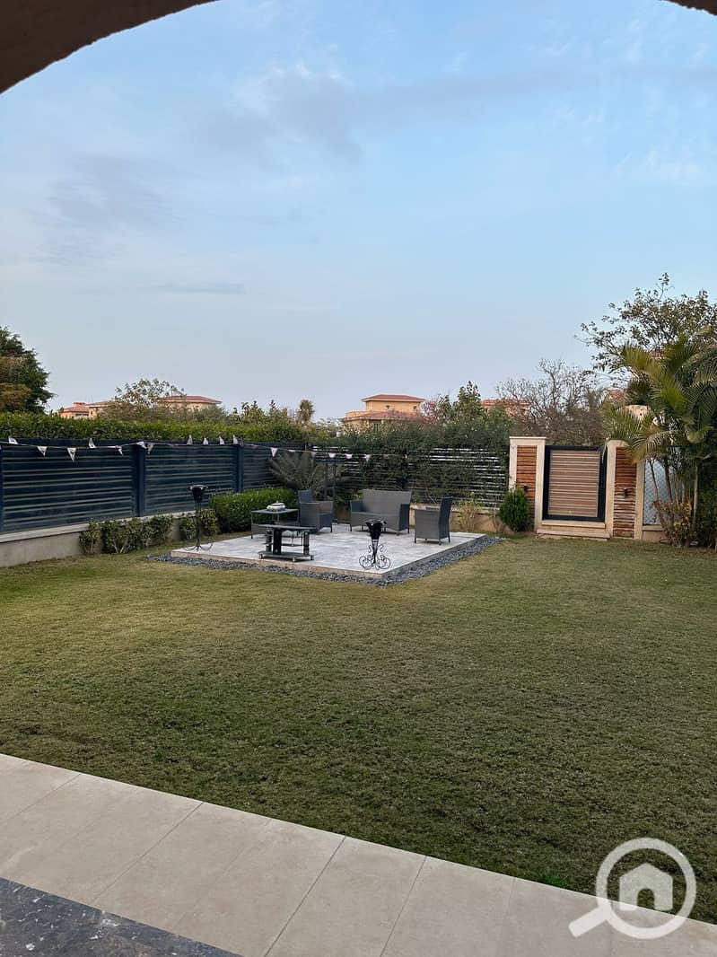 32 c095b347-4677-4e70-bfe9-215c73ce3450. jpeg