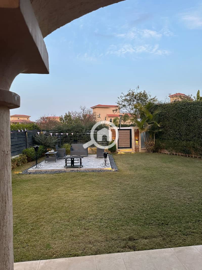 33 c880c209-f610-43c1-8feb-e138d8143640. jpeg