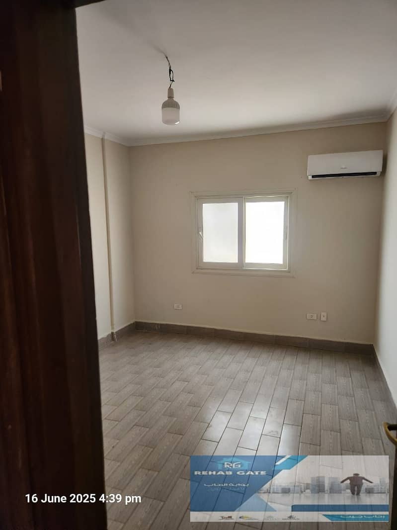 4 2f9181e0-0501-4010-9f1f-409c462bab85. jpg