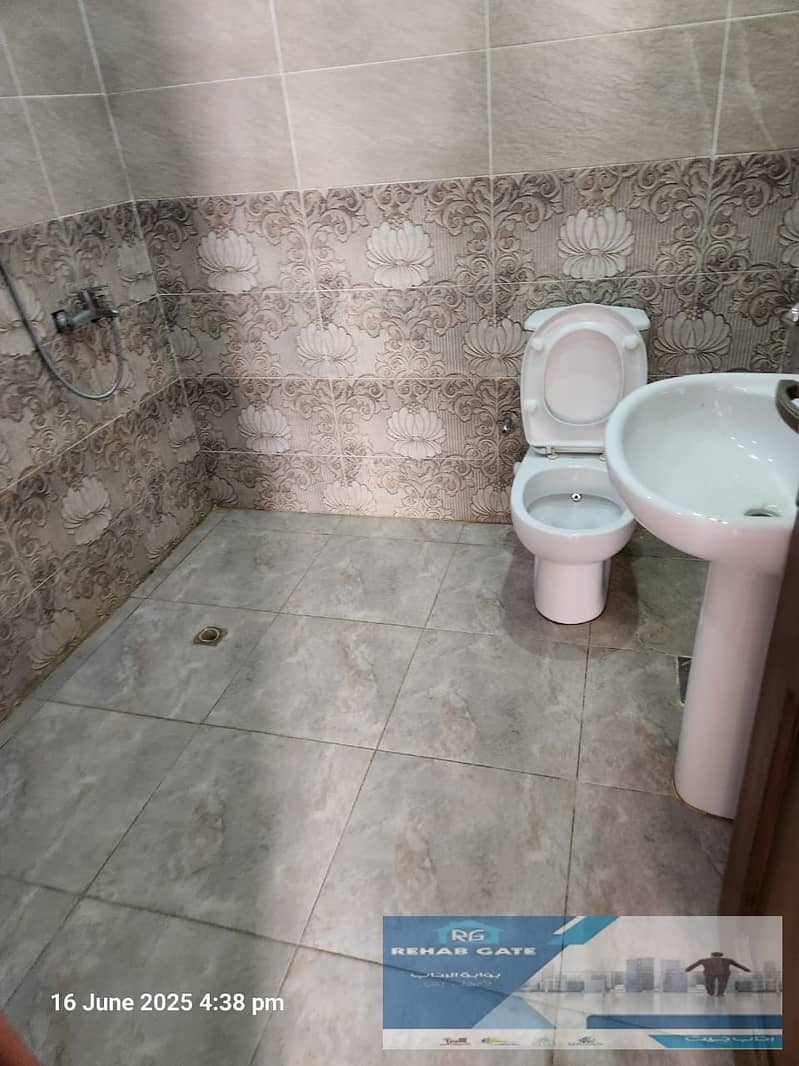 6 688155f1-6d4e-4373-8f54-8460f25fec29. jpg