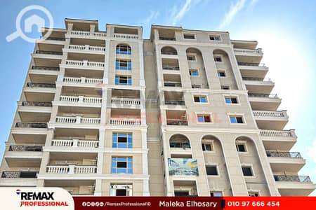4 Bedroom Duplex for Sale in Moharam Bik, Alexandria - WhatsApp Image 2025-12-15 at 3.23. 24 PM (2). jpg