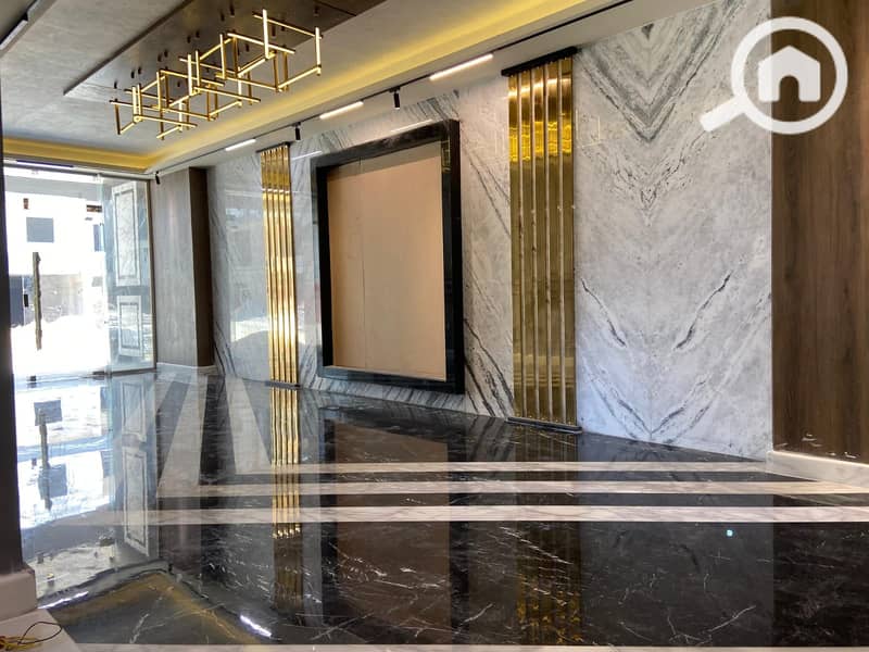 5 c982f1c0-13d3-4ea8-a2f9-aa9be6926cef. jpeg