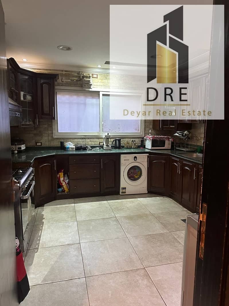 12 47d3534e-b133-4575-bb27-a2aa70f06cd9. jpg