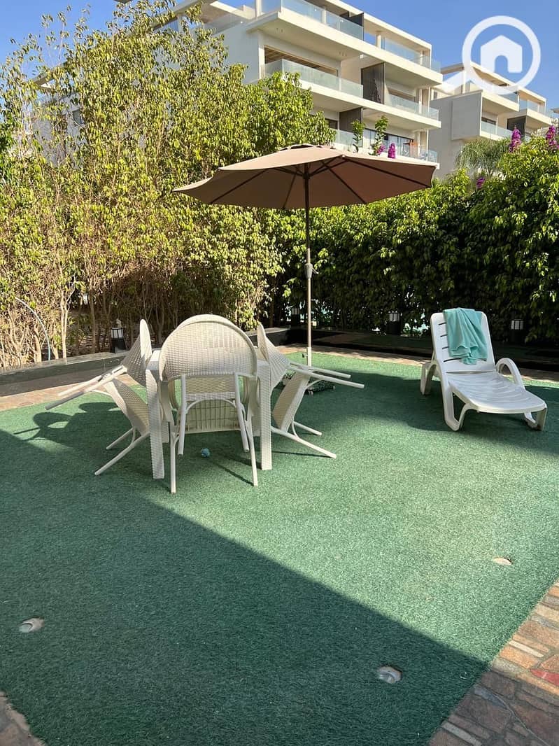 10 80a8052d-22f7-49cb-a253-825ebf90e1cf. jpeg