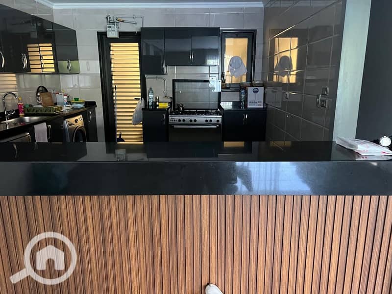 12 cc0b22d5-f527-4309-8d6d-b4e6d7bffe5b. jpeg