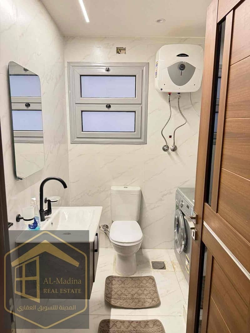 8 a313024c-6732-478a-b8f7-b64b463acf72. jpg