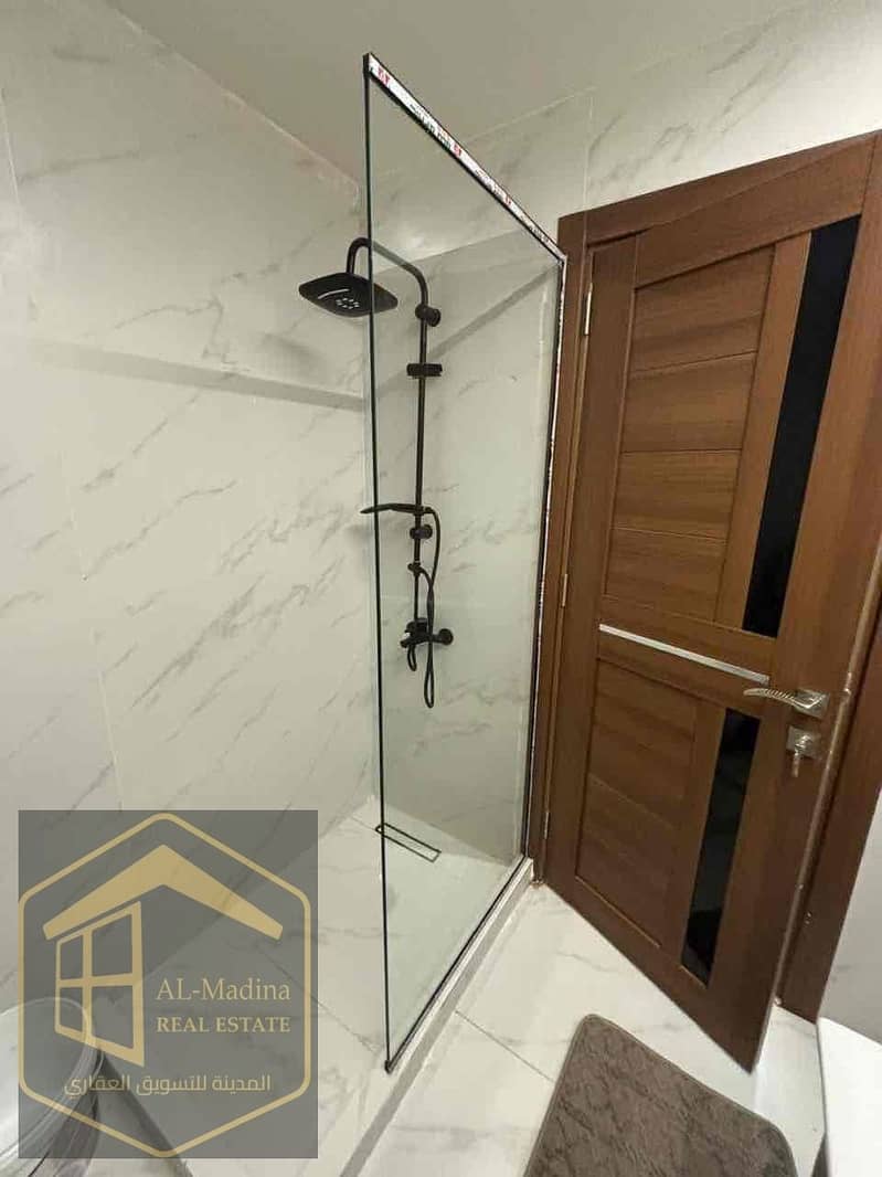 9 b28b4f88-96f1-4a6c-aa28-cb45e995535c. jpg