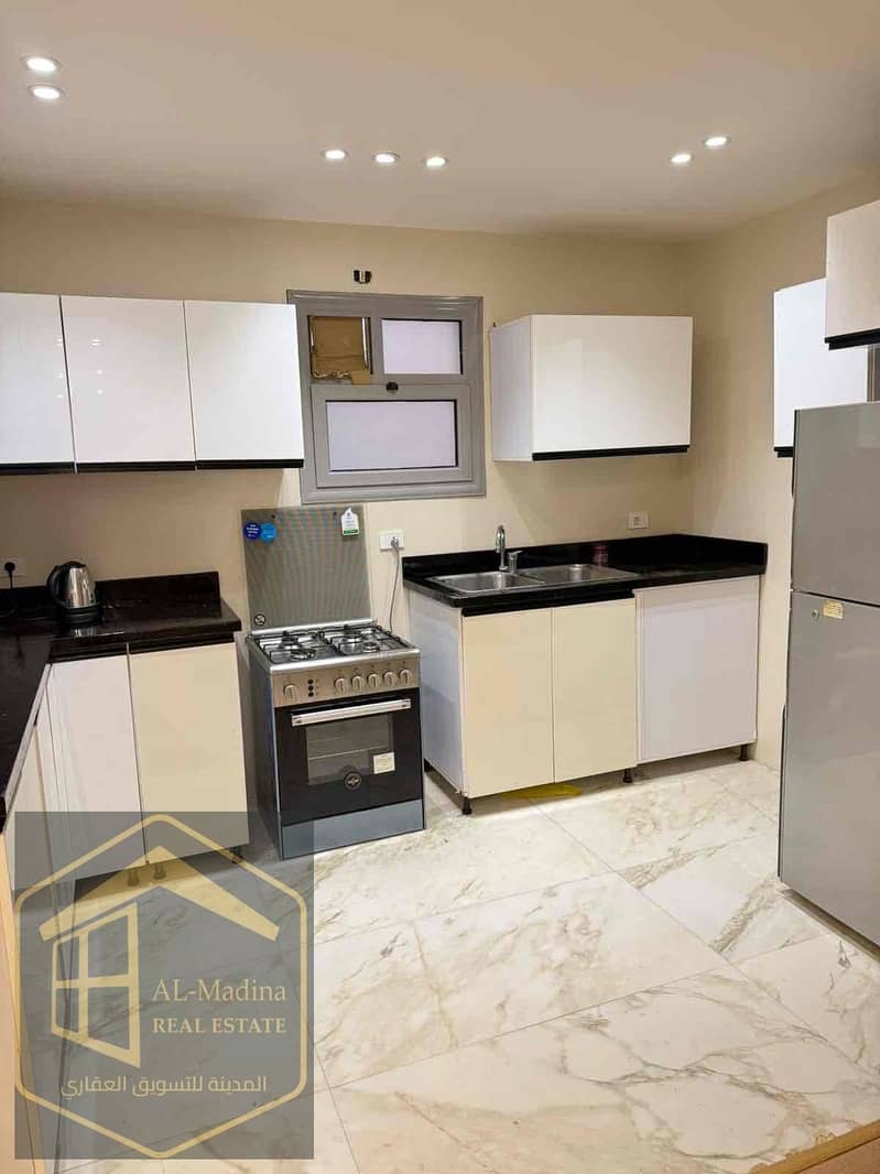 12 a89225be-b6df-4d0f-984d-e703064c34f8. jpg