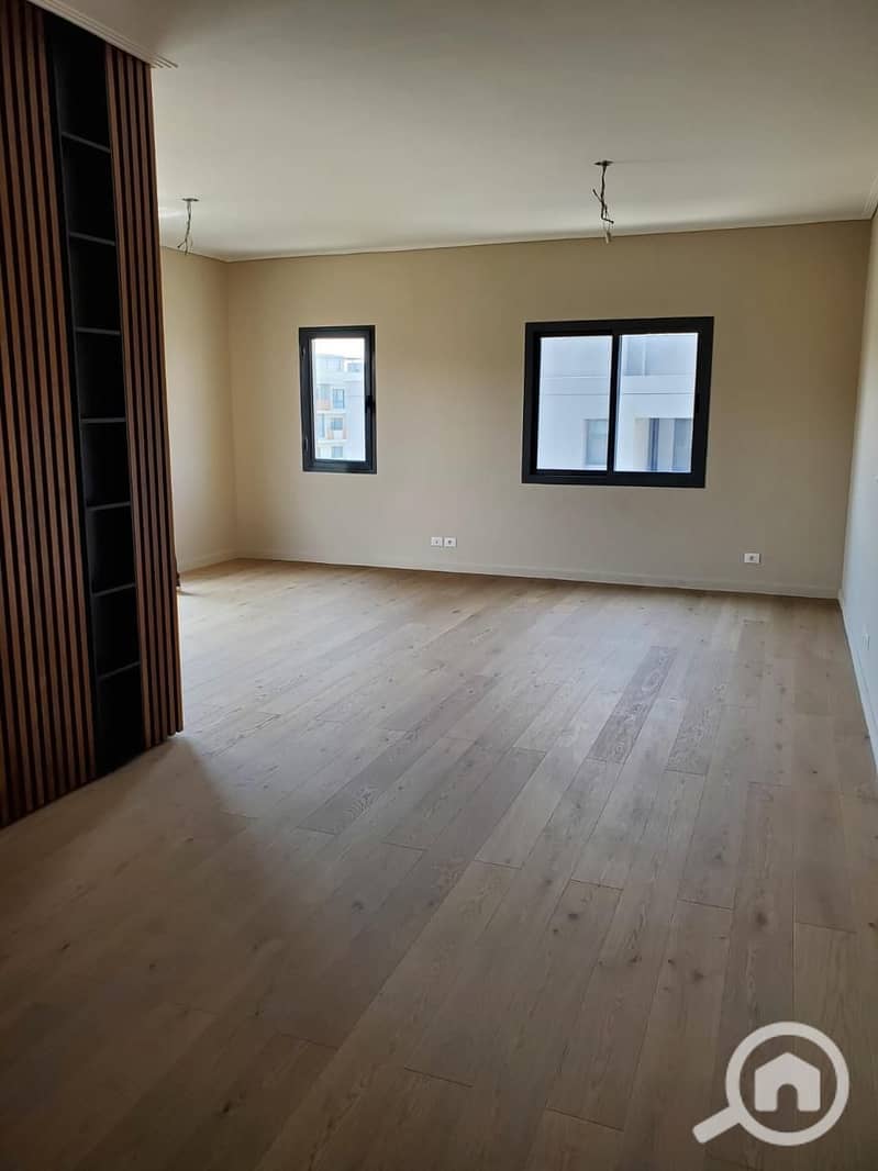 6 WhatsApp Image 2025-12-15 at 20.07. 16. jpeg