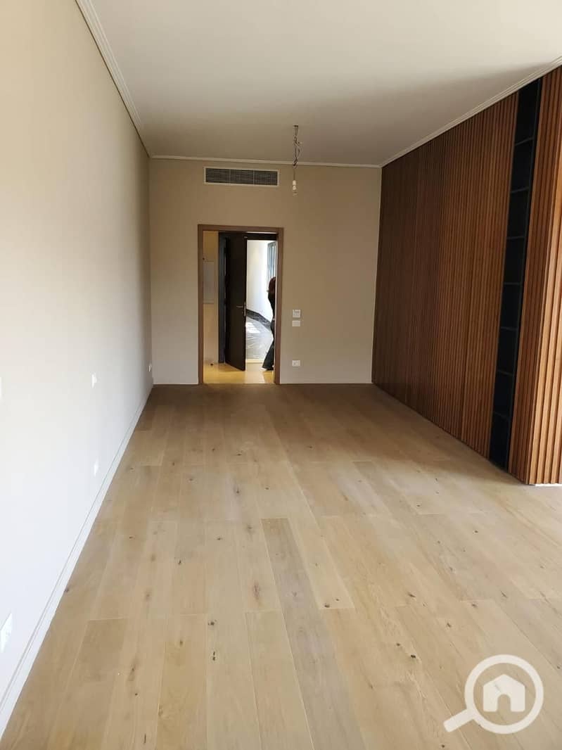 17 WhatsApp Image 2025-12-15 at 20.07. 19 (1). jpeg