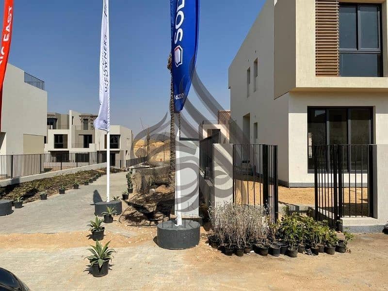 3 7UMzhy7X5CPKwwzl. jpeg