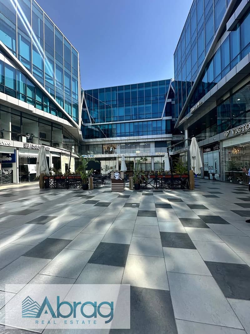 4 WhatsApp Image 2025-09-25 at 9.26. 14 PM (1). jpeg