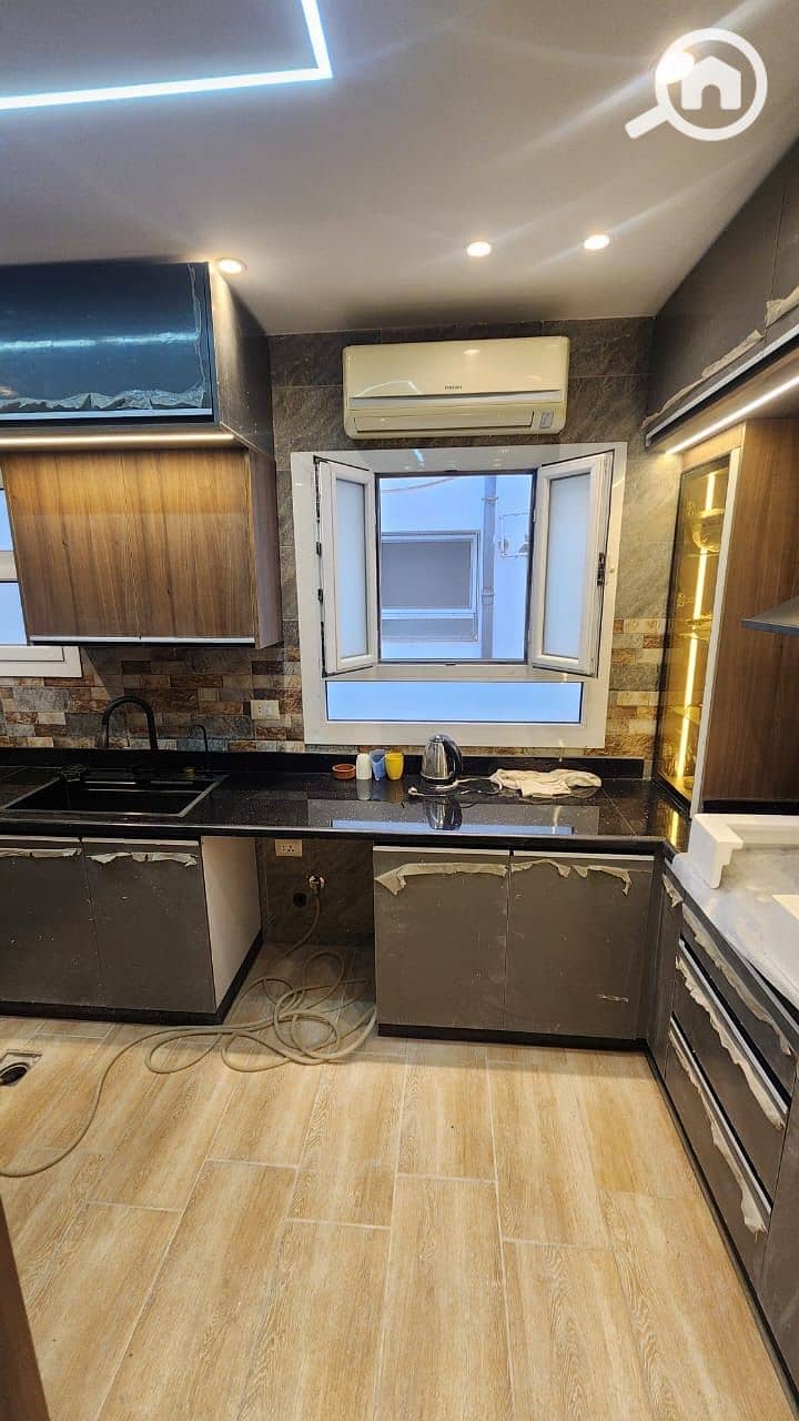 5 03231405-9df4-4ca7-8d73-f7bfe46f050e. jpeg