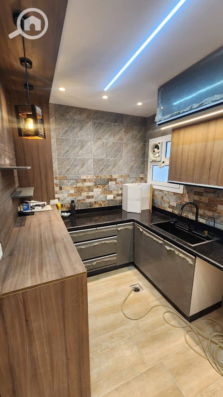 10 7e24d06a-92c5-4e27-afc2-6c211600f449. jpeg