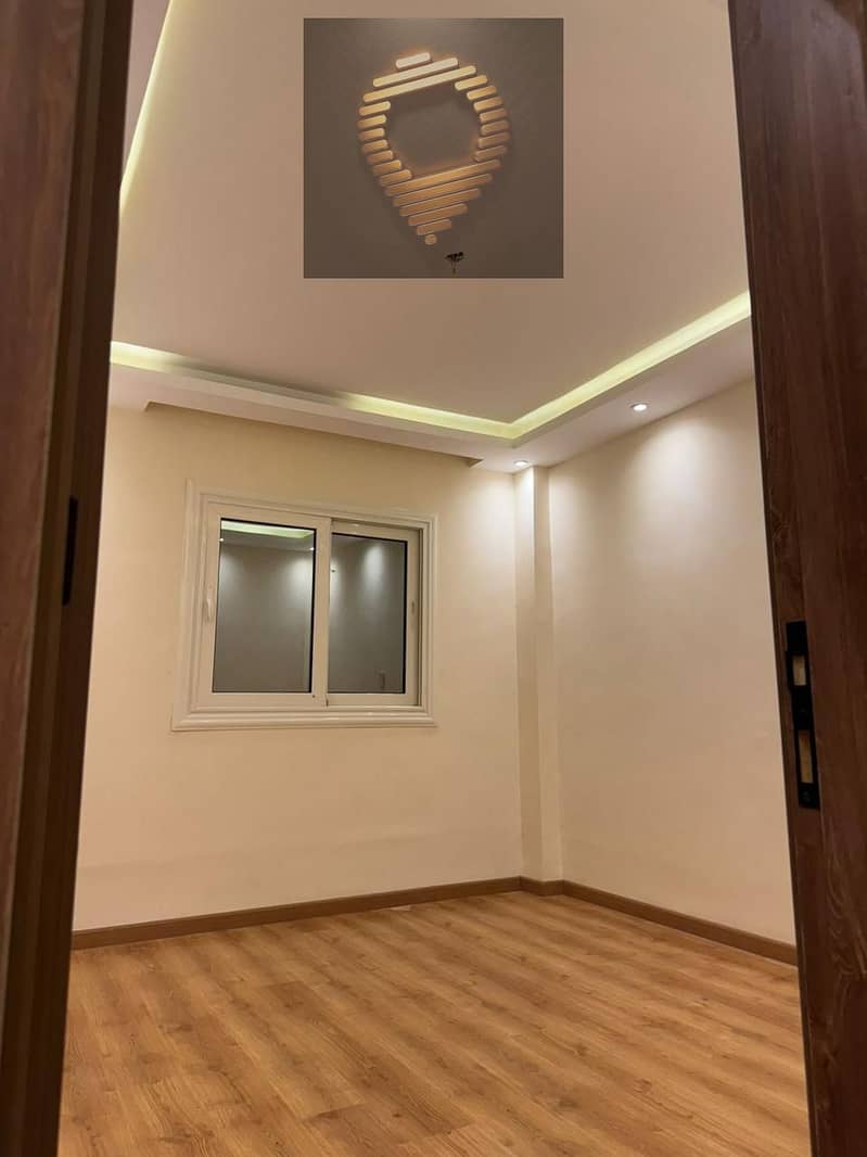 6 WhatsApp Image 2025-12-16 at 11.55. 16_1cc32d96. jpg