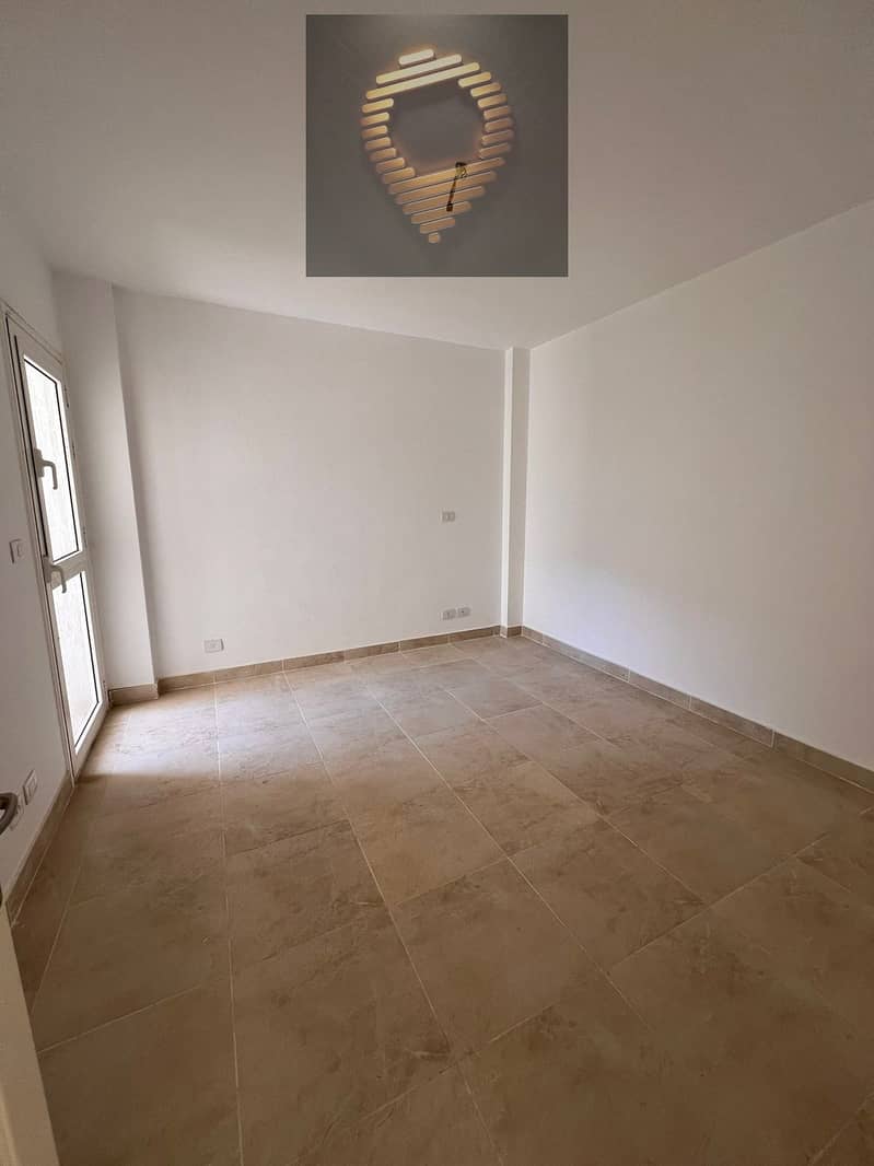 7 e03af74c-1adc-45cb-8e75-40beba886c03. jpg