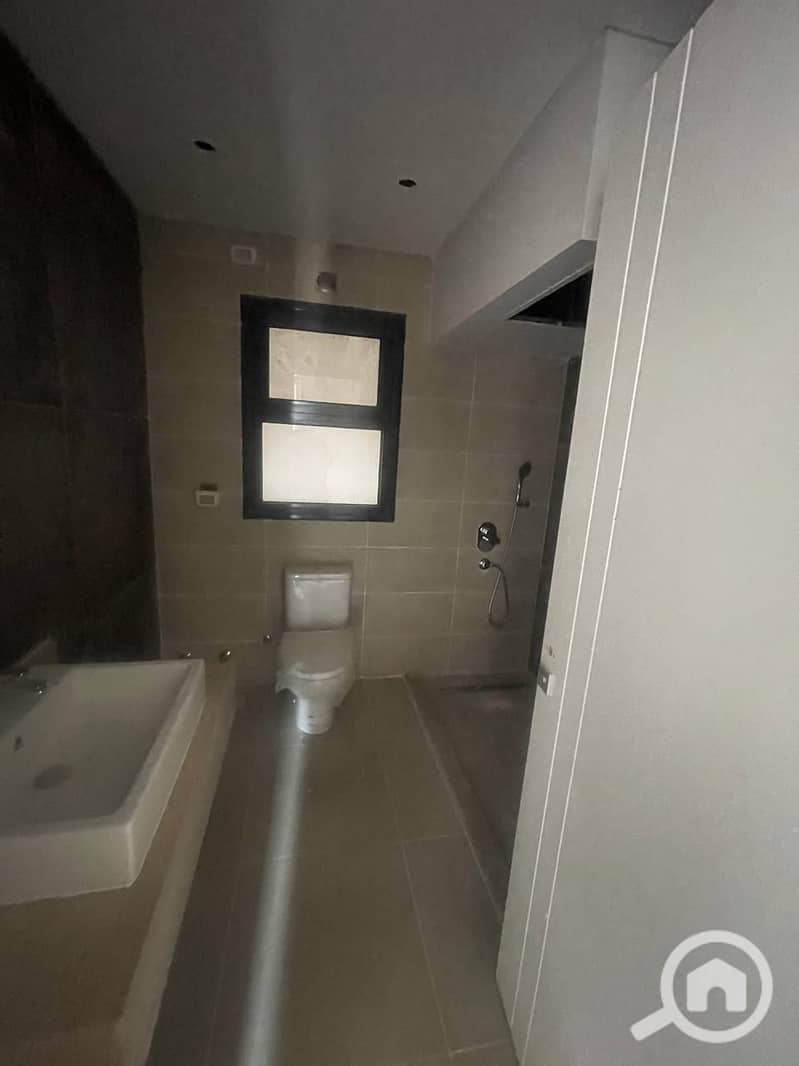 8 WhatsApp Image 2024-09-24 at 14.50. 18_1a036a54. jpg