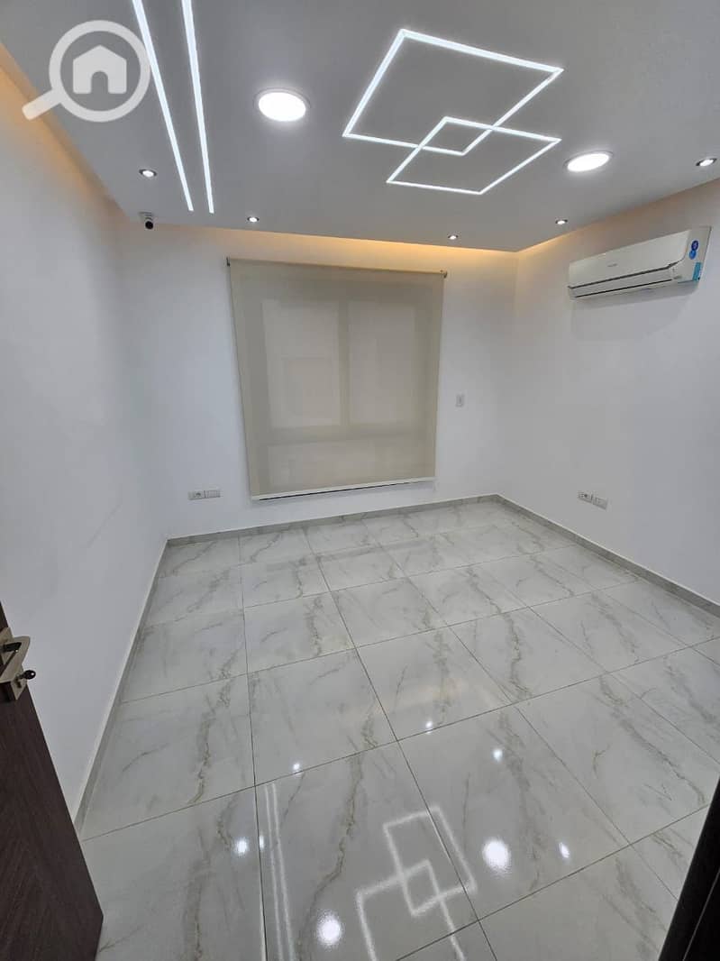 8 WhatsApp Image 2025-12-11 at 4.50. 12 PM (1). jpeg