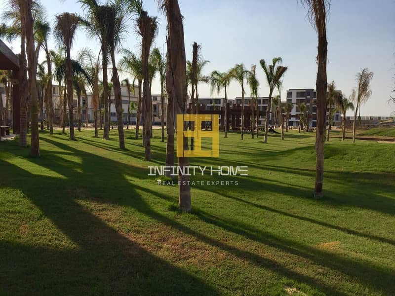 10 e81a67d4-674e-4c74-8c51-19312edfe4c0. jpg