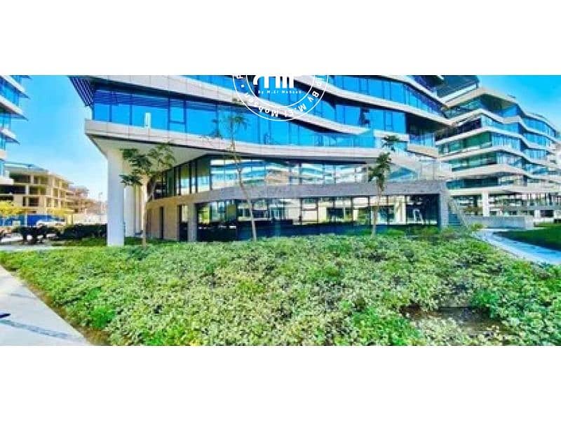 9 1895866-0b0cco-870x420. jpg