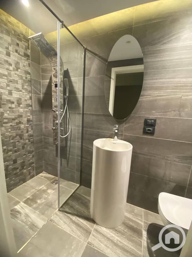 9 WhatsApp Image 2025-12-14 at 17.37. 51. jpeg