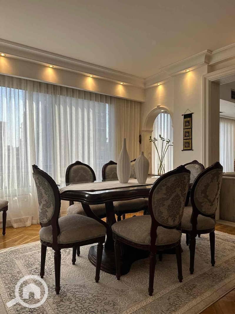 2 aed78207-a82d-4e67-8318-9809ab8d0c90. jpg