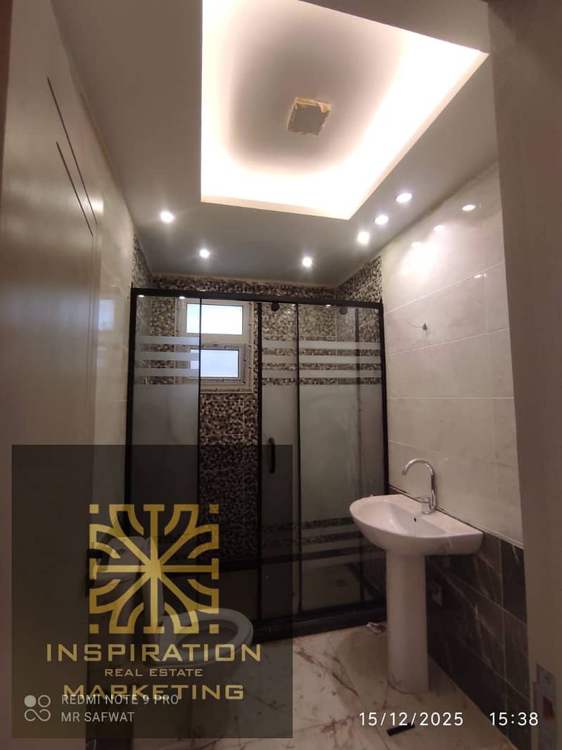 3 28e667a0-d3db-466a-a71a-c3a2e77e4b03. jpg