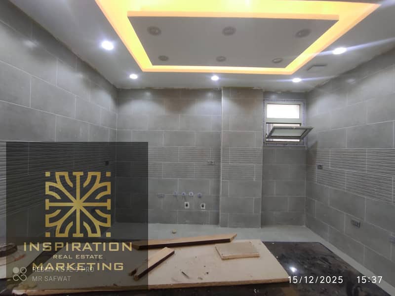 7 570cc564-19af-4f52-93cc-96568f7d85ba. jpg