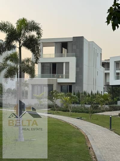 4 Bedroom Villa for Sale in 6th of October, Giza - IMG-20251215-WA0249. jpg 4 Bedroom Villa for Sale in 6th of October, Giza - IMG-20251215-WA0249. jpg