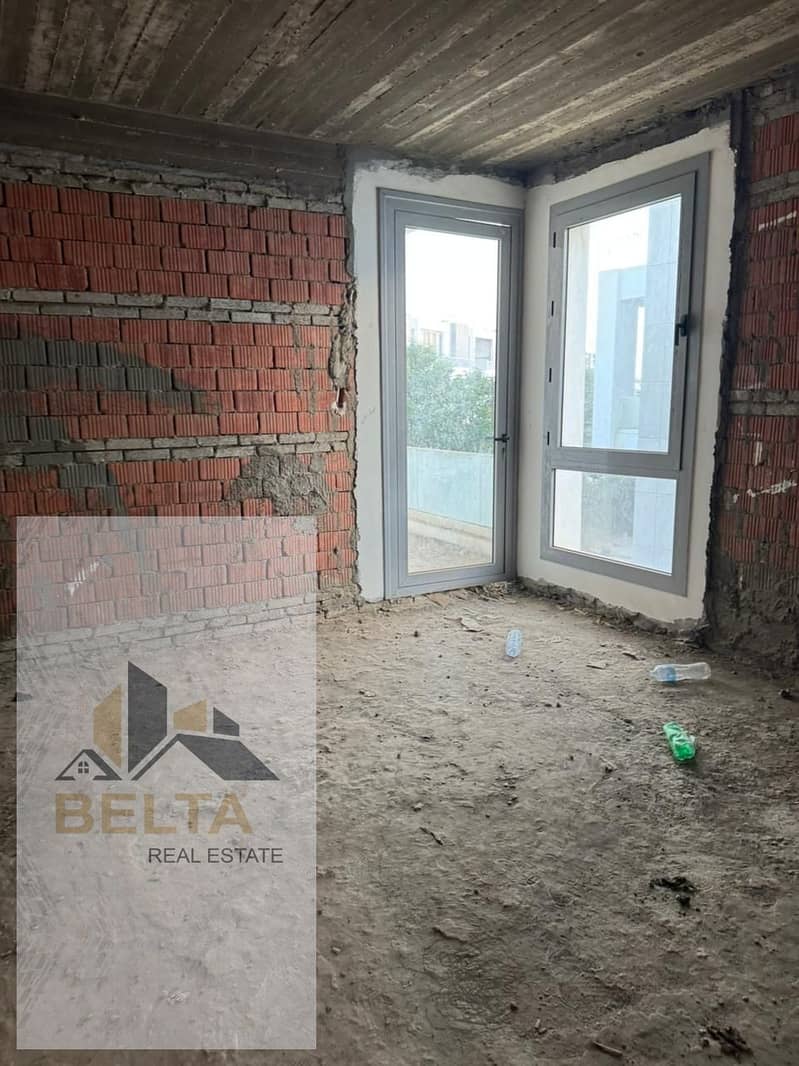 10 WhatsApp Image 2025-12-16 at 14.37. 51_727c41d0. jpg