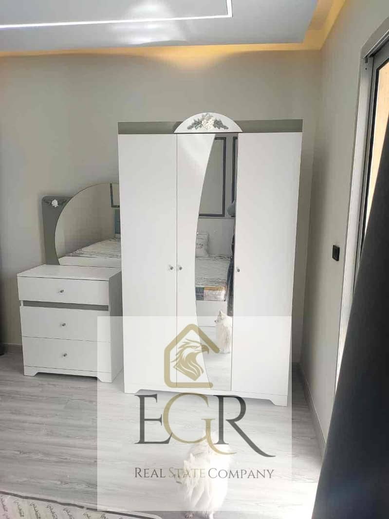 22 0fe2aa5e-f1a8-4054-a311-e965401f5703. jpg