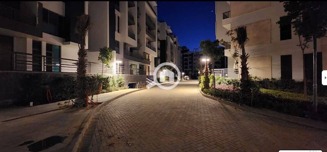 3 3d5a9cc2a9f94e06a48303499ed1af42. jpg