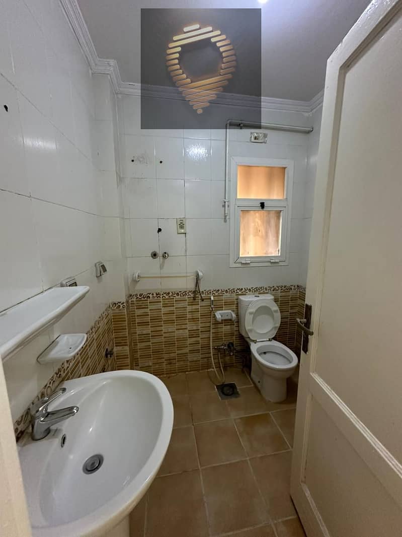 5 f7783d8b-edfd-4a39-a2ac-32eeba2073be. jpg