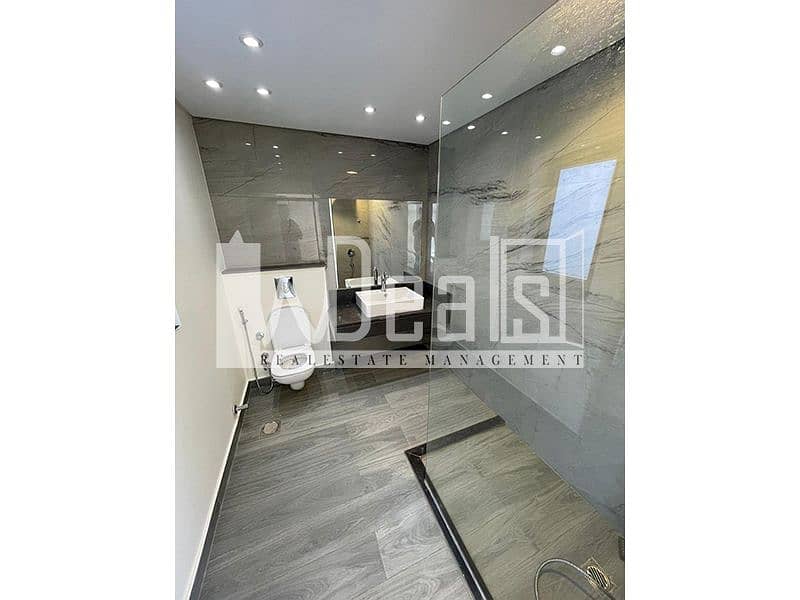 9 WhatsApp Image 2025-12-10 at 18.27. 27. jpg