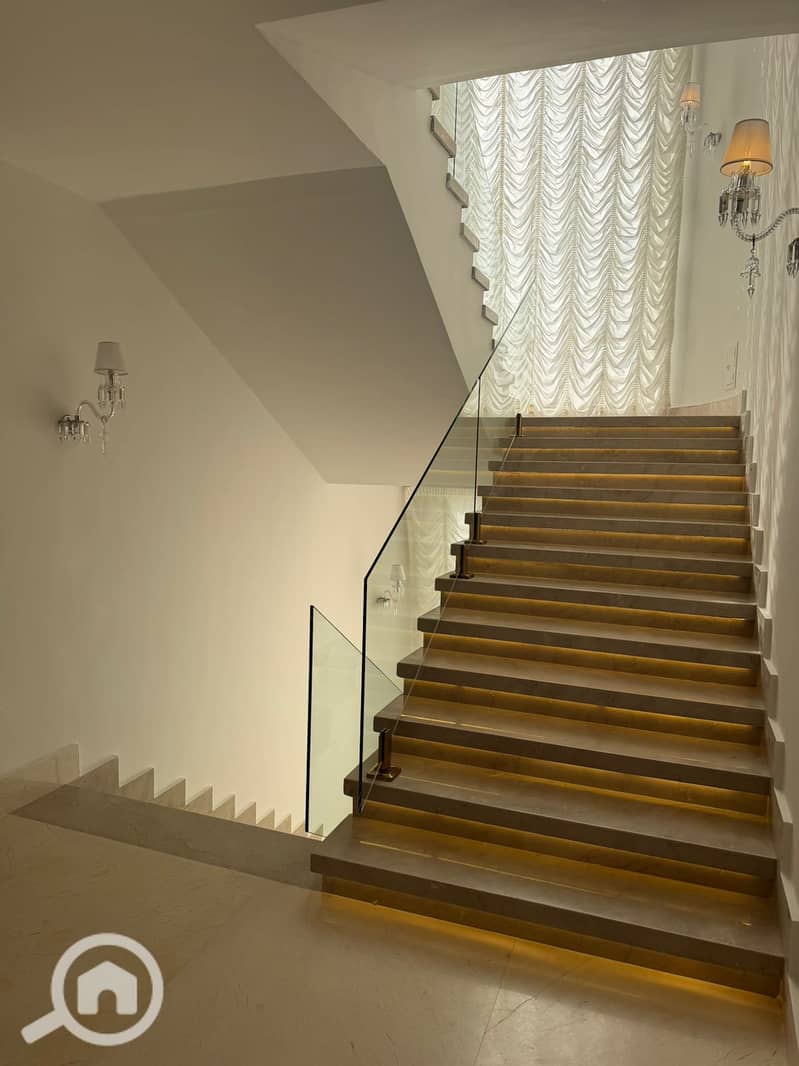 9 3a2be7dc-dd54-405a-8d23-7067330b188e. jpg