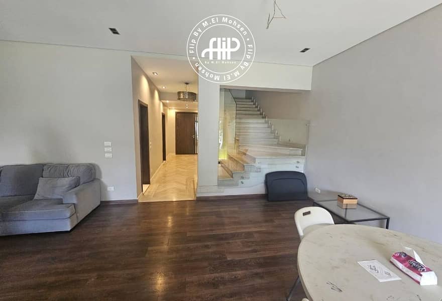 3 01bb1eae-ab60-443f-9dd3-25c0ee1c4780 - Copy - Copy - Copy - Copy - Copy. jpg