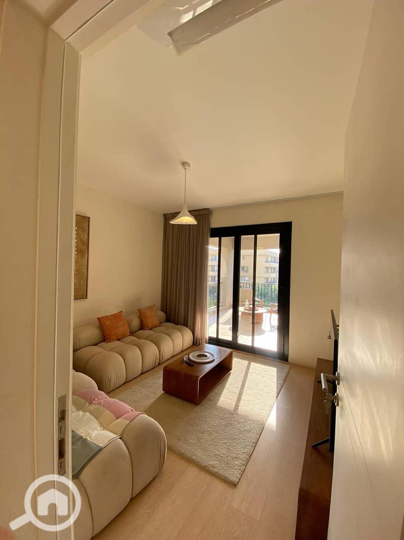 3 1f139598-9719-4c32-830c-16d0f14f9ba6. jpg