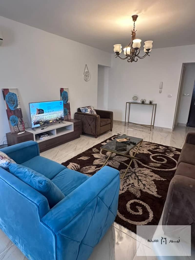 2 fe18c30c-f448-4cd0-9fe4-0cfa69523378. jpg