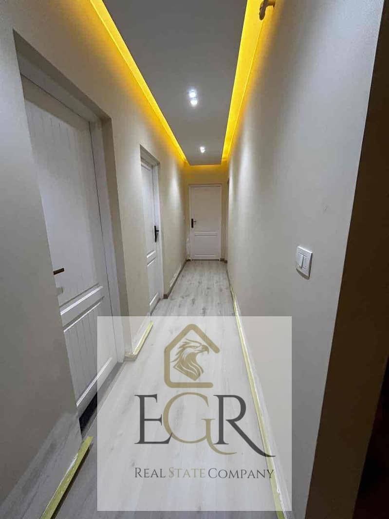 4 ded72aa3-1d53-45bd-bccf-8bd6f6a9580e. jpg