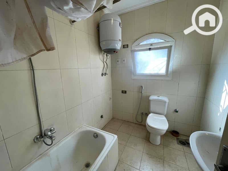 7 70ce954f-d88c-4150-ab11-02ff2c2e780c. jpg