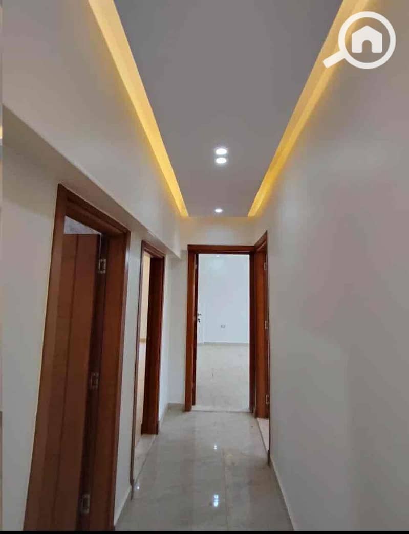 2 d740fc6a-f2b9-43e1-96f6-a8a0d54c8911. jpg