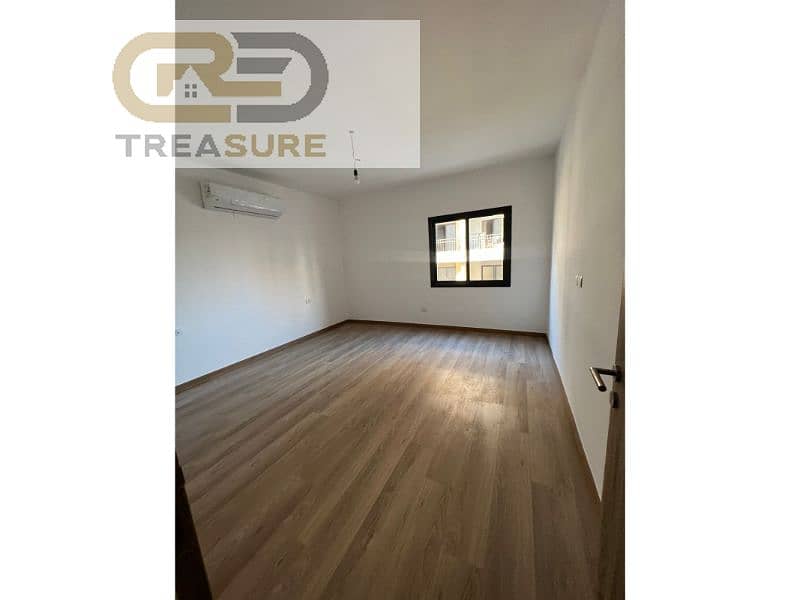 6 WhatsApp Image 2025-12-16 at 2.52. 59 PM. jpg