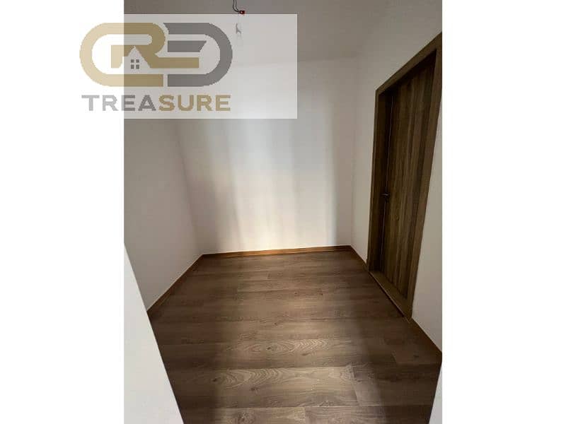 8 WhatsApp Image 2025-12-16 at 2.52. 53 PM (1). jpg