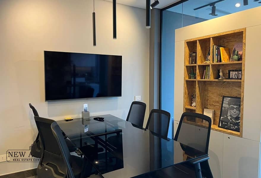 2 92ae32f7-677d-418e-bb32-9cf9d05eab86. jpg