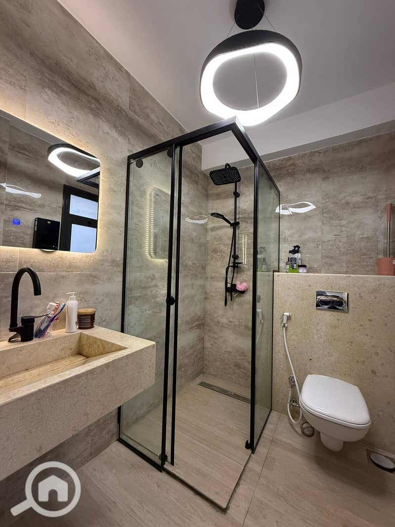 5 67500f64-5bd2-408b-b83e-fd1ad9a2aee3. jpg