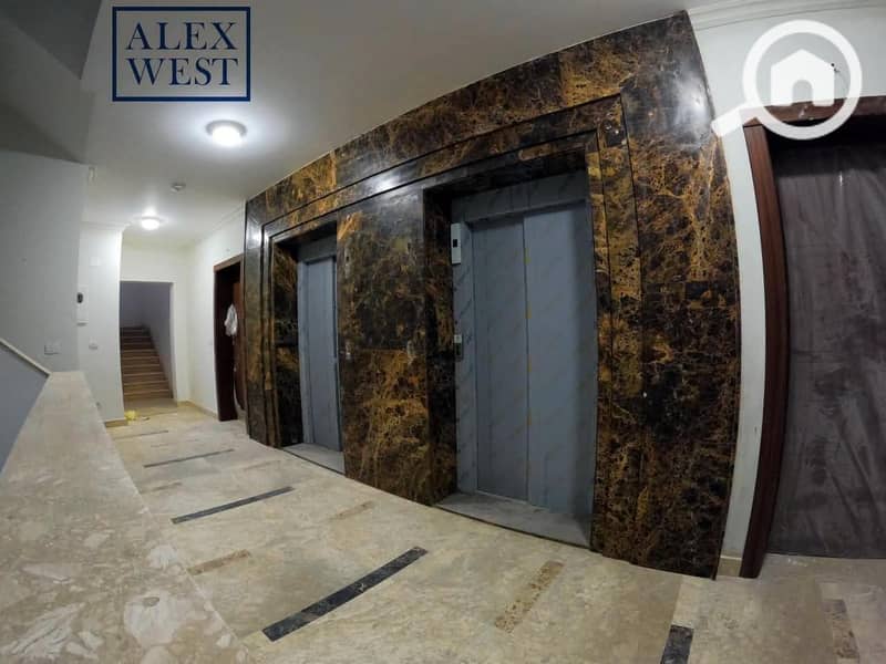 8 9303dd7b-40dc-4cf5-b212-b90440010f59. jpg