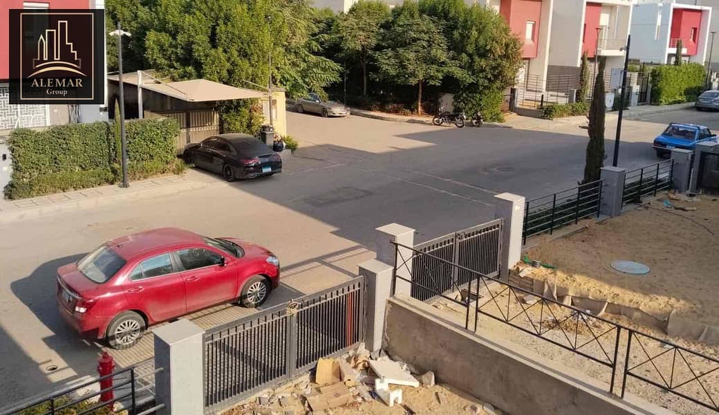 5 74cf3999-b5e5-4733-96db-18a08b492535. jpg