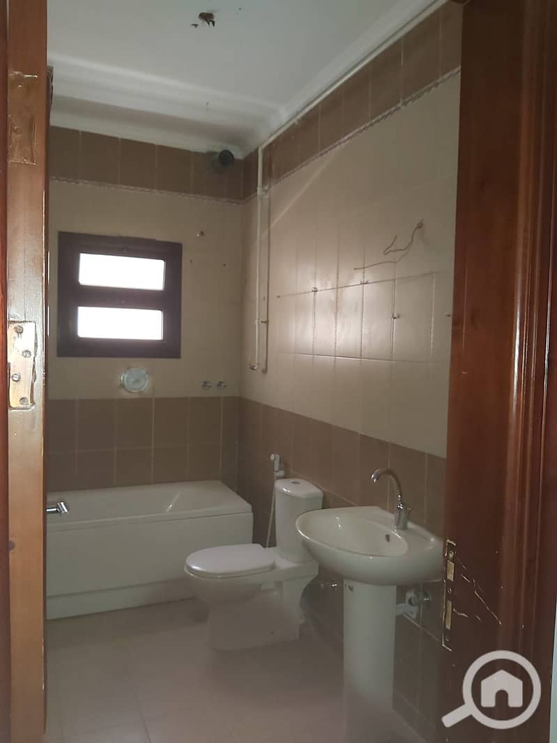 6 9ef6f758-1760-4404-805f-38844cb776c9. jpg